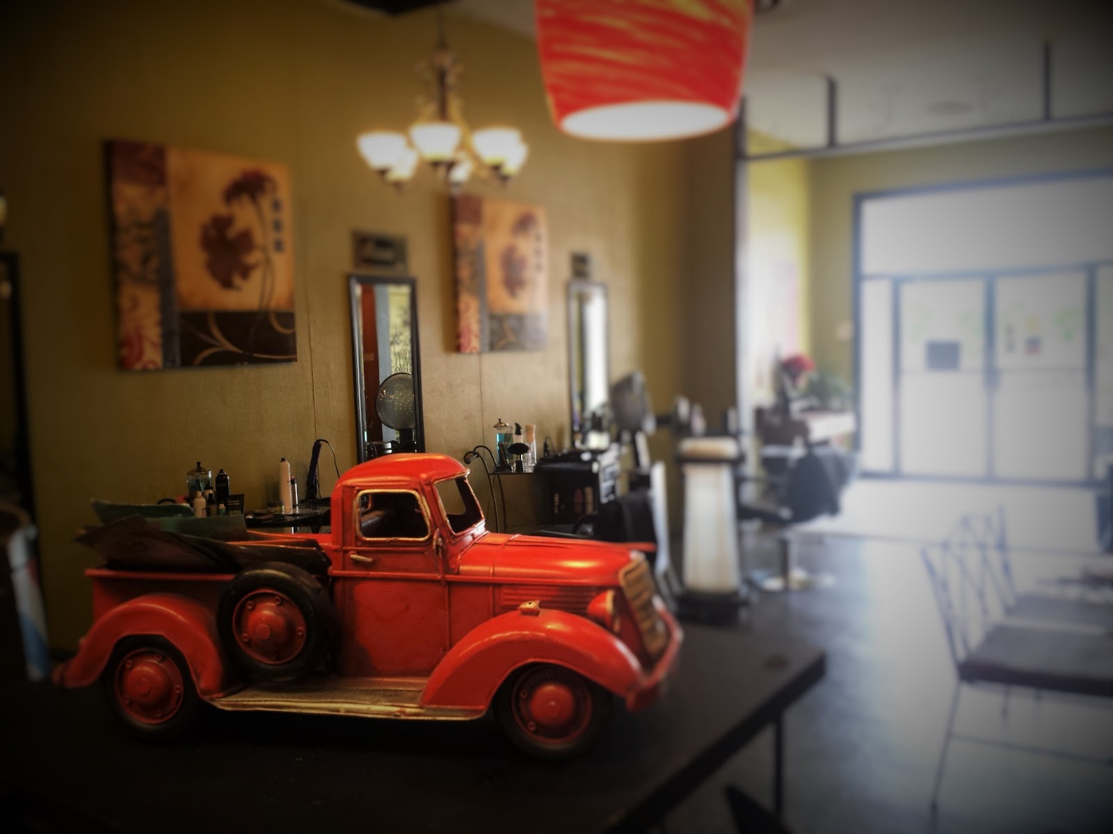 David's On Mane Hair Salon & Day Spa nail photo 3
